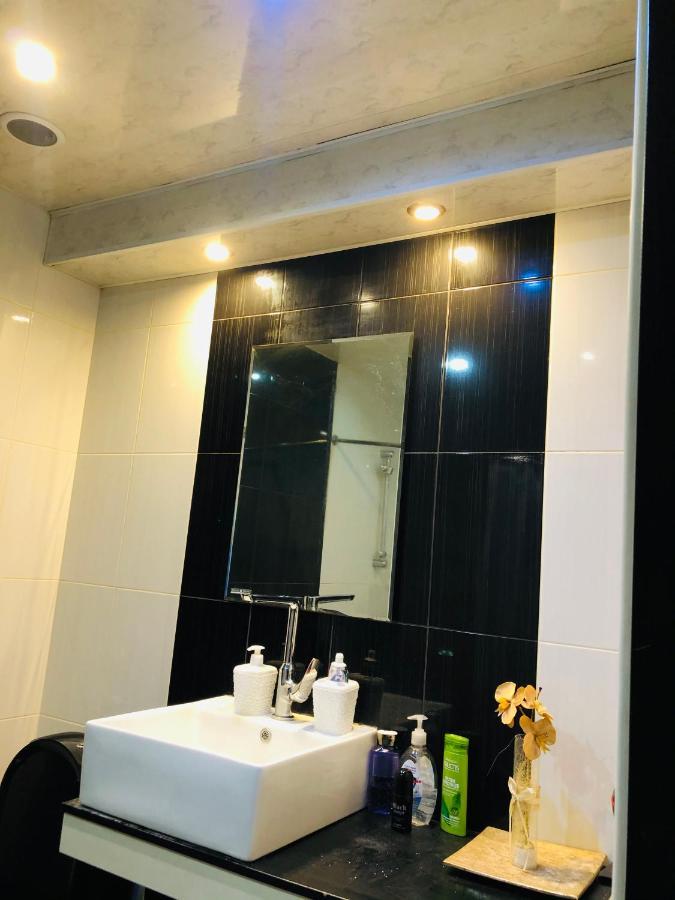 Sev Group Hostel Yerevan Exterior photo